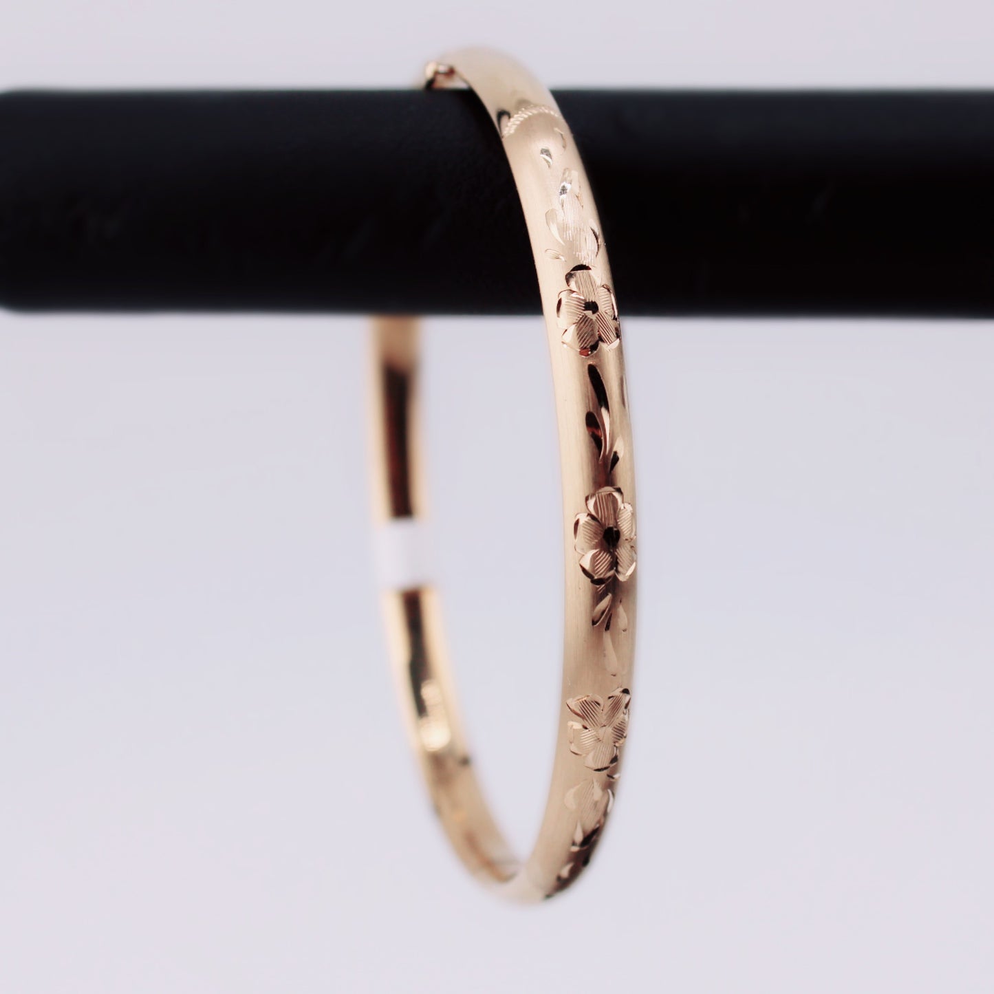 Nora Bangle