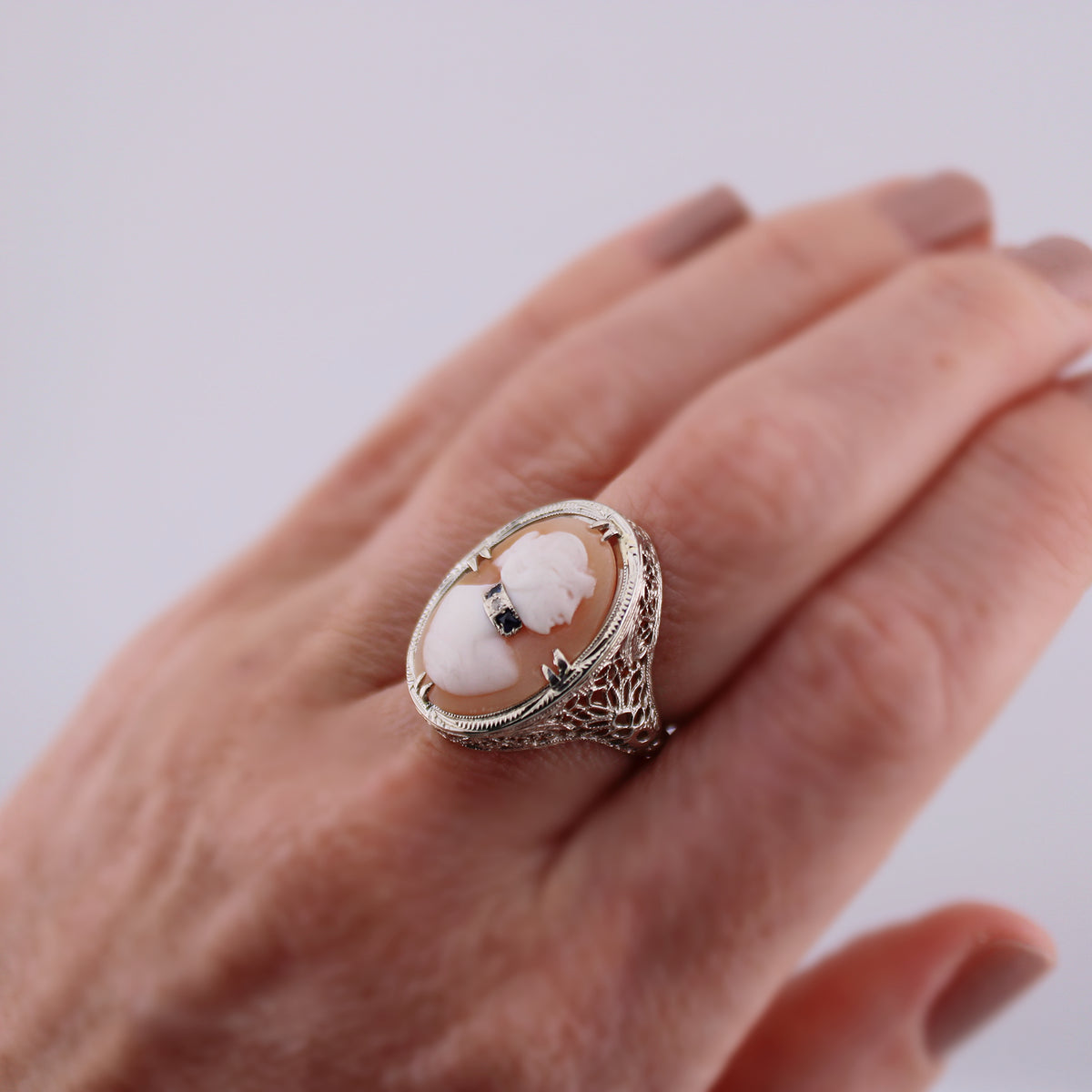 Dolly Cameo Ring