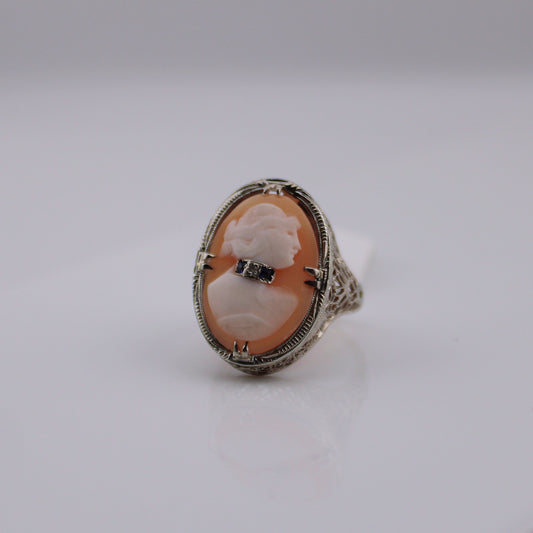 Dolly Cameo Ring
