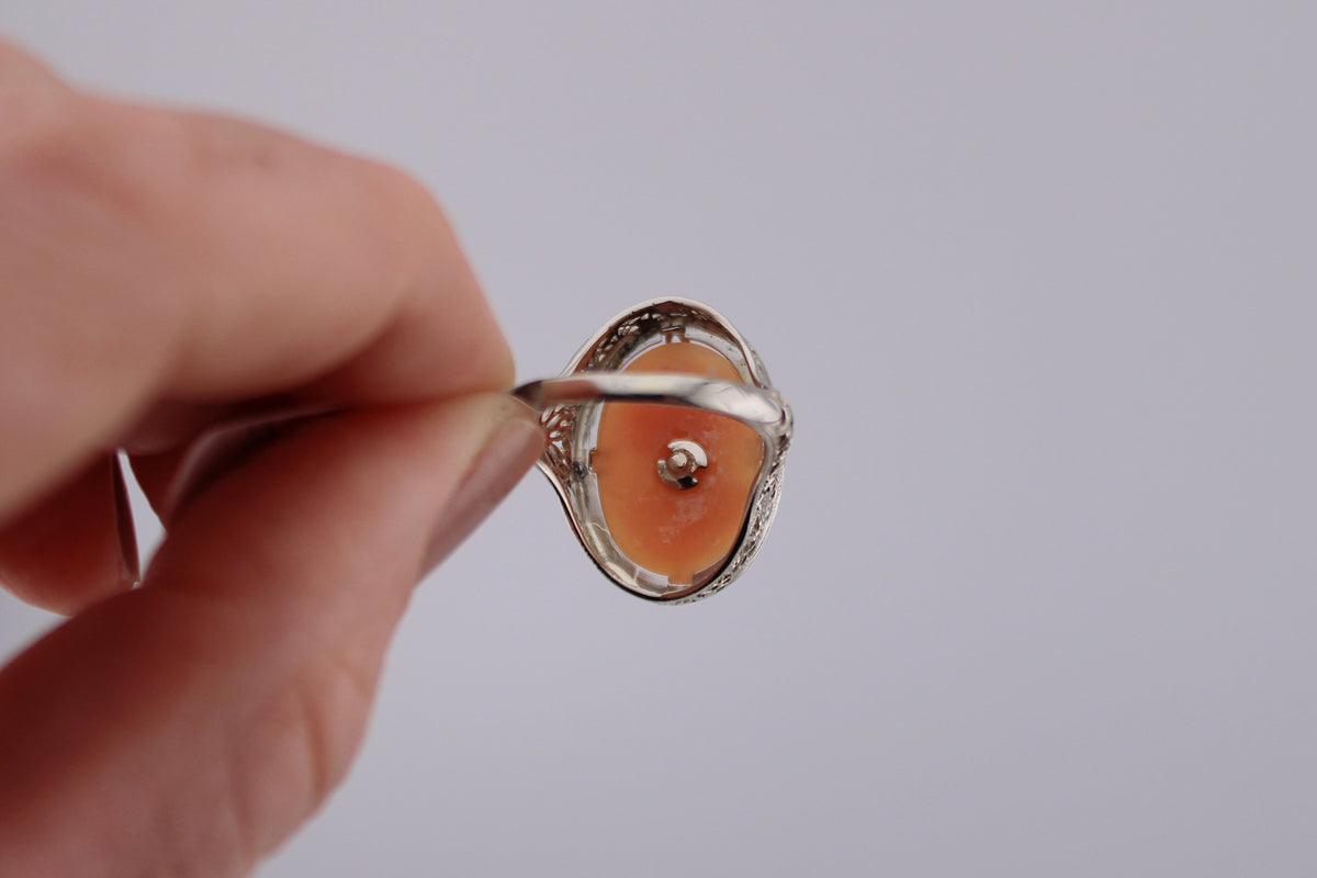 Dolly Cameo Ring