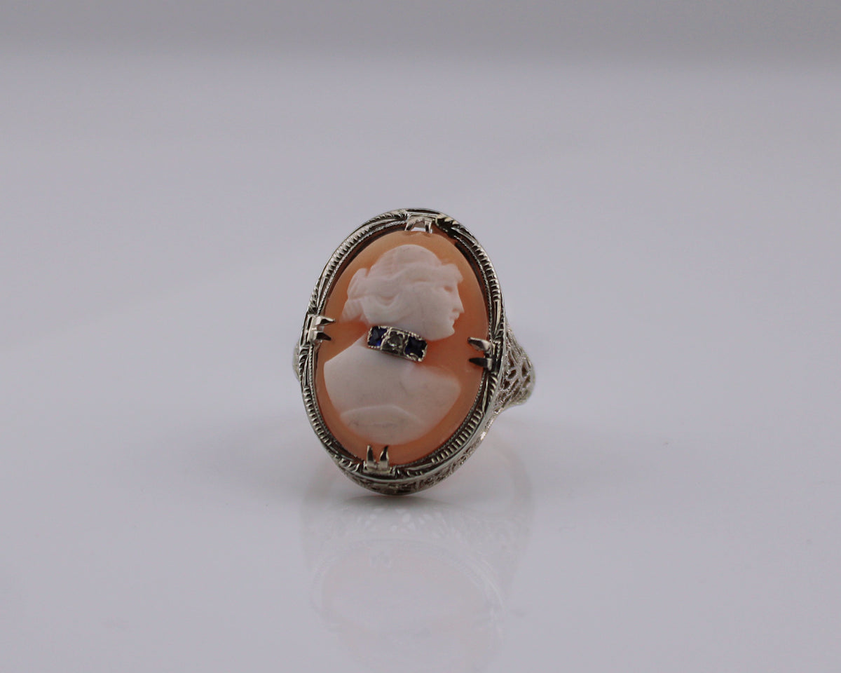 Dolly Cameo Ring