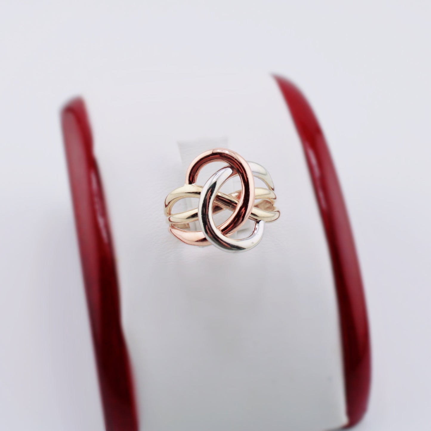 Enola Knot Ring