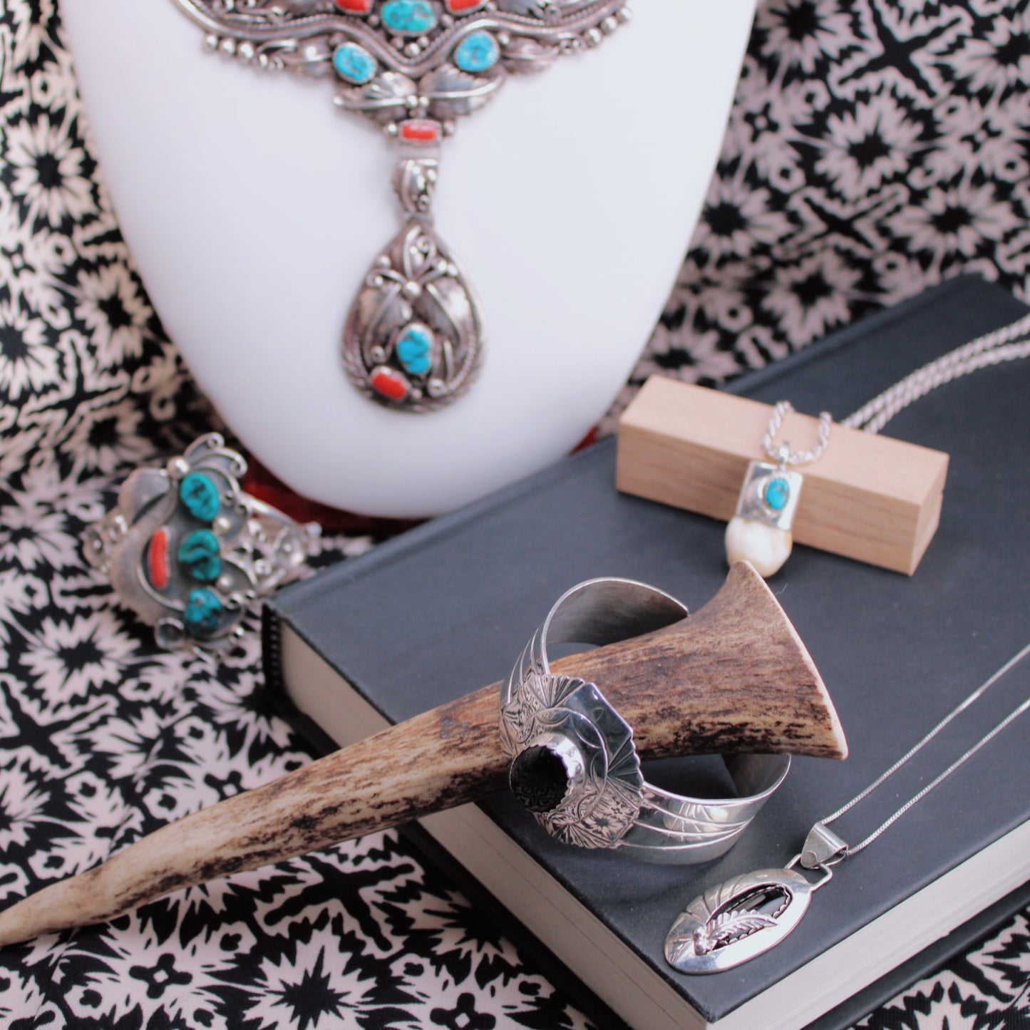 Western Cuff and Western Necklace with Black Stones