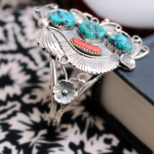 Vintage Turquoise Bracelet with Flower Details